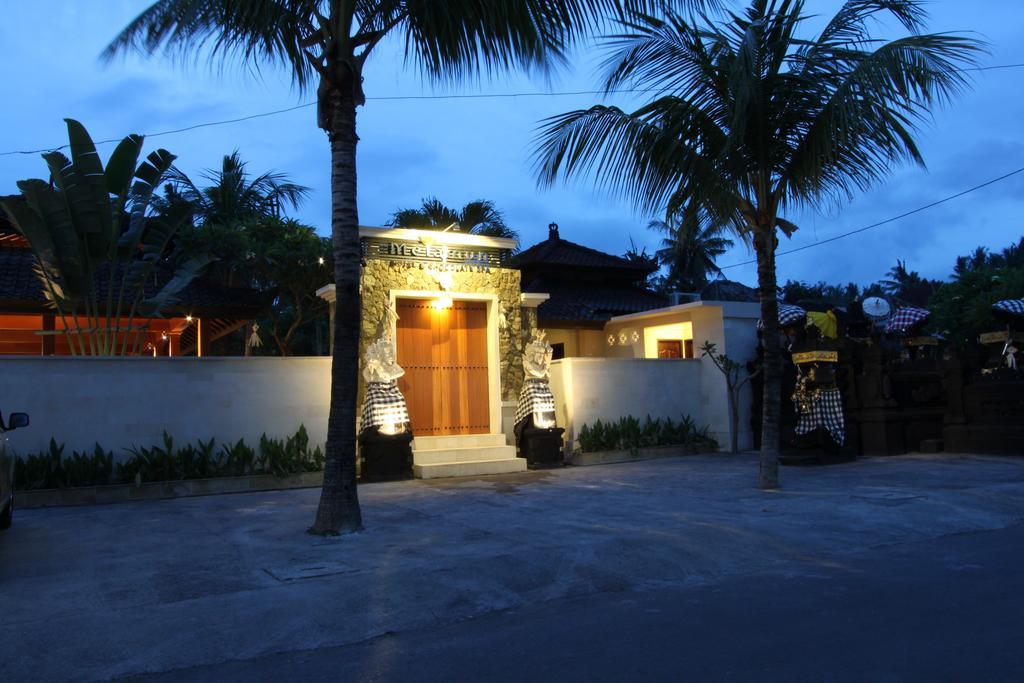 โรงแรมเมลามัน โลวินา ภายนอก รูปภาพ