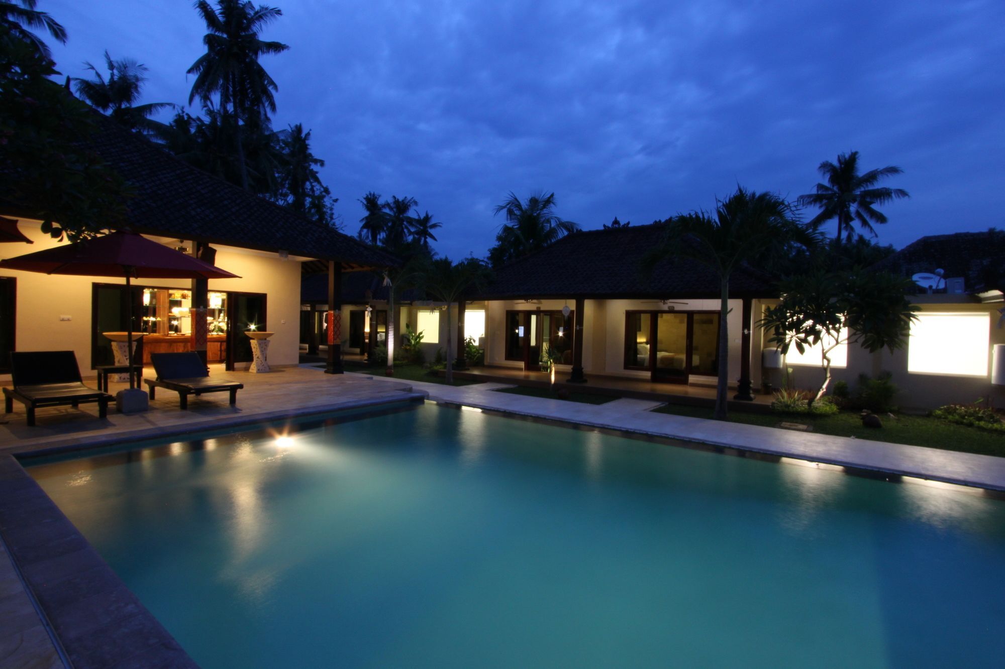 โรงแรมเมลามัน โลวินา ภายนอก รูปภาพ