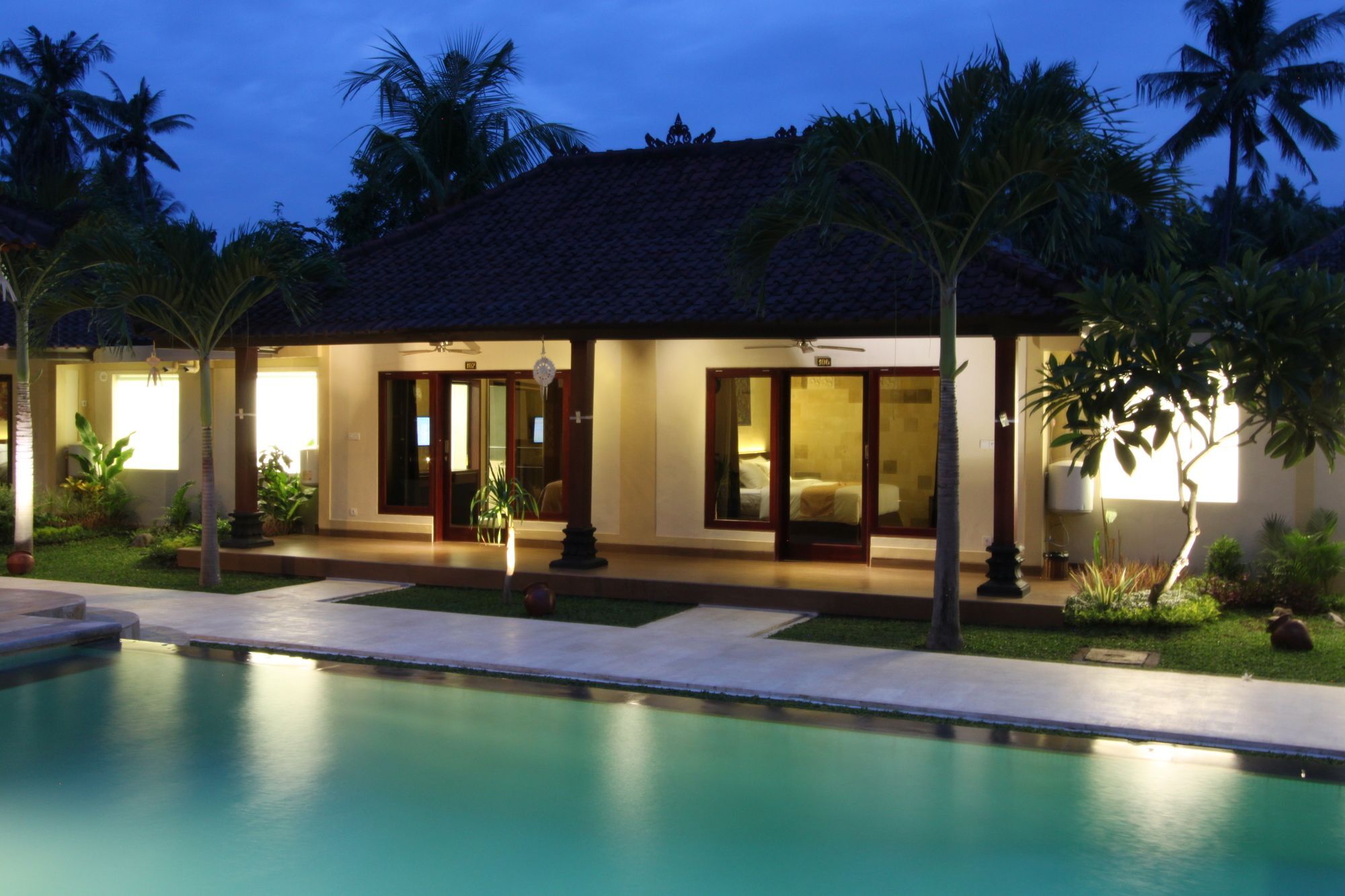 โรงแรมเมลามัน โลวินา ภายนอก รูปภาพ